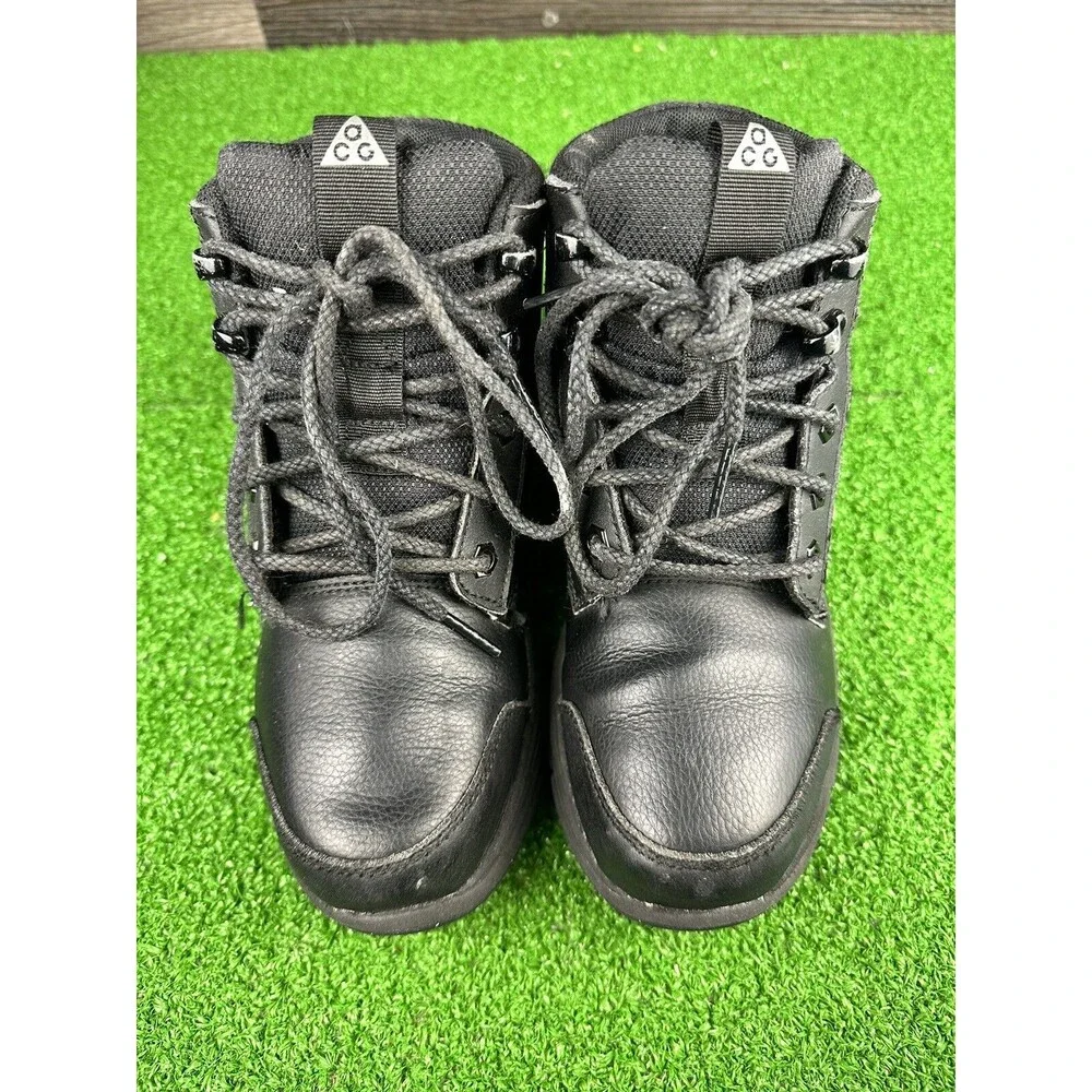 Nike ACG Manoa Triple Black 47249-001‎ High Top Hiking Boots 4y